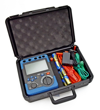 Цифровой мегаомметр CEM DT-6605